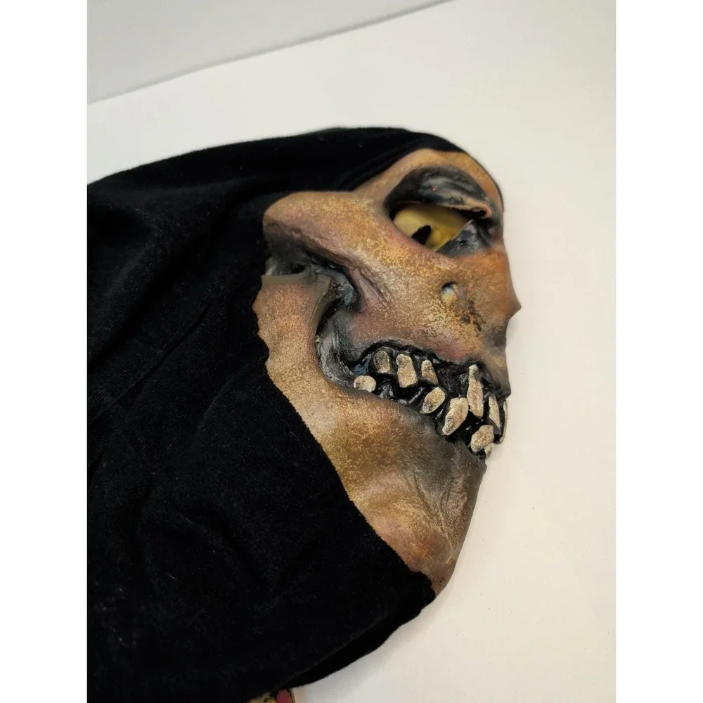 Demon Prince Undead Brown Skull Horror Hooded Mask 2004 Mario Chiodo Vintage